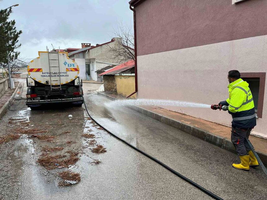 Bayburt Kalesinden Cop Yiginlarindan Arindirildi1