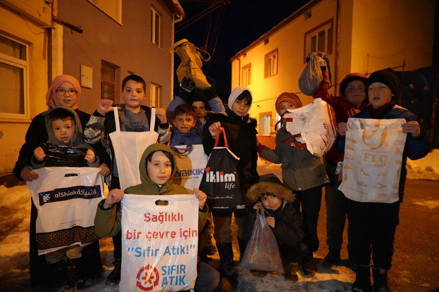 Bayburtun Asirlik Cocuk Bayrami Onbesi Coskuyla Yasadi Yasatildi2