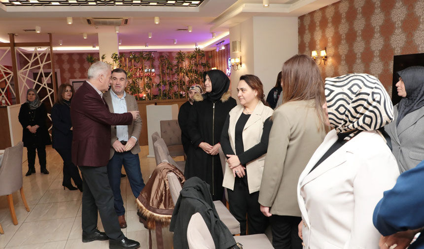 Bayburtta Kadin Gunu Kutlamasi 8 Martta Anlamli Oduller5