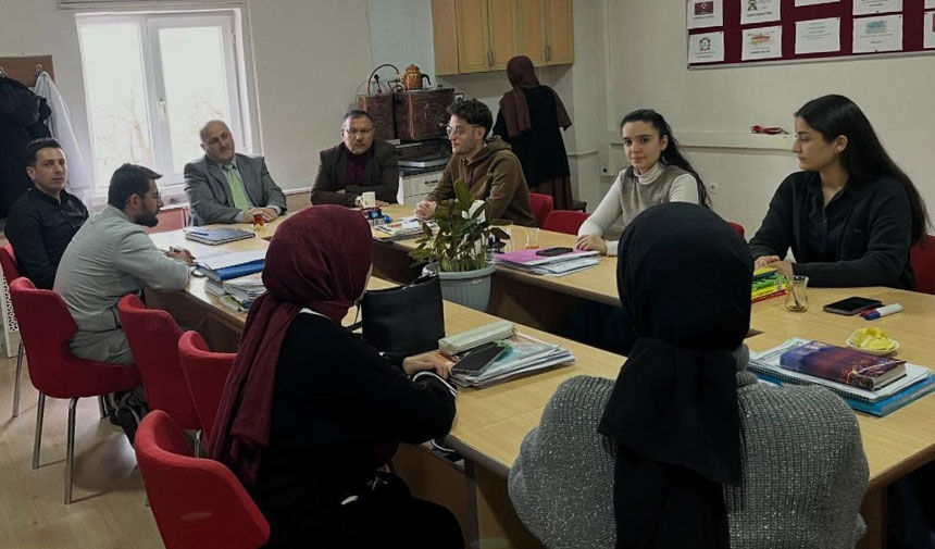 Aydintepede Ogretmenlerle Oz Degerler Konusuldu1