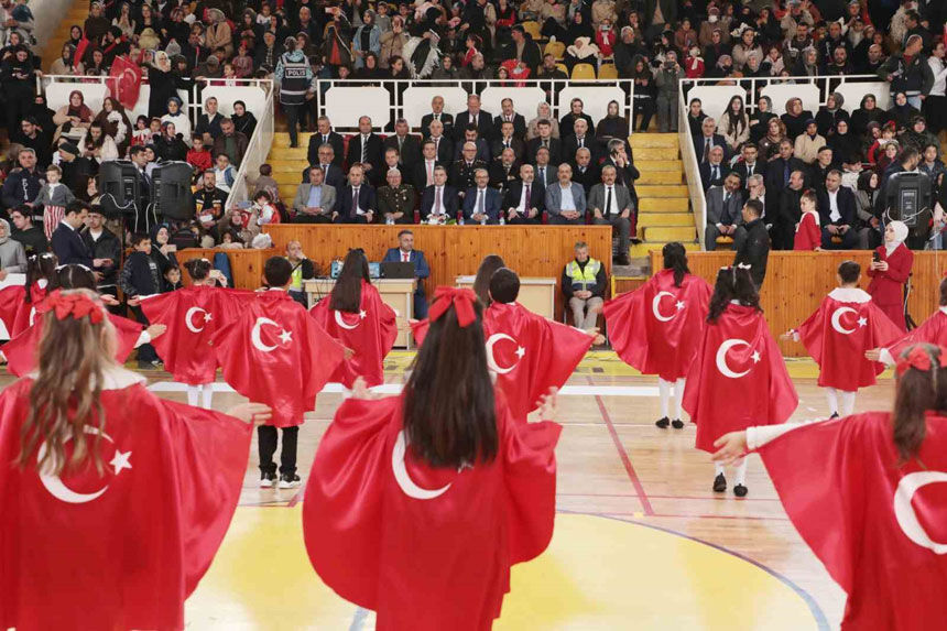 Bayburtta 23 Nisan Coskuyla Kutlandi2