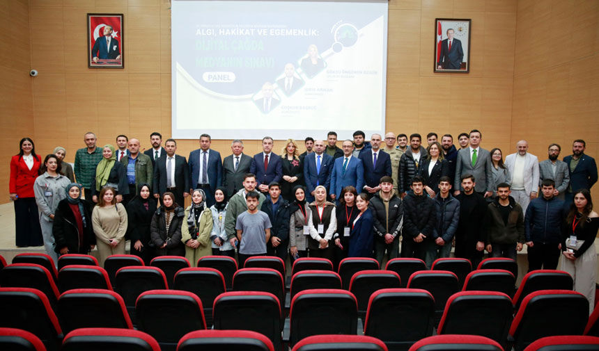 Bayburtta Medya Ve Hakikat Tartisildi Algi Yonetimine Dikkat1