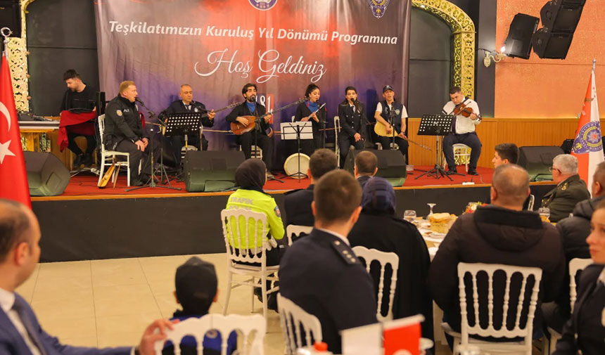 Bayburtta Turk Polis Teskilatinin 181 Kurulus Yil Donumu Kutlandi2