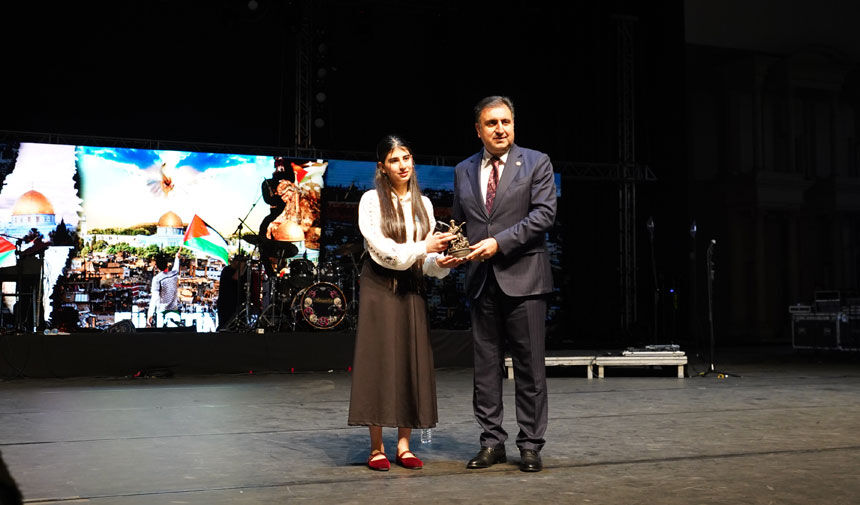 Uluslararasi Dede Korkut Oyku Yarismasi Odulleri Sahiplerini Buldu3