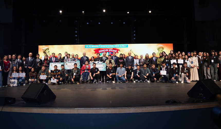 Uluslararasi Dede Korkut Oyku Yarismasi Odulleri Sahiplerini Buldu6