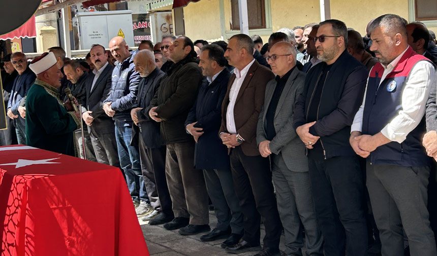 Bayburt Kahramanmarasta Kaybettiklerimiz Icin Saf Tuttu1