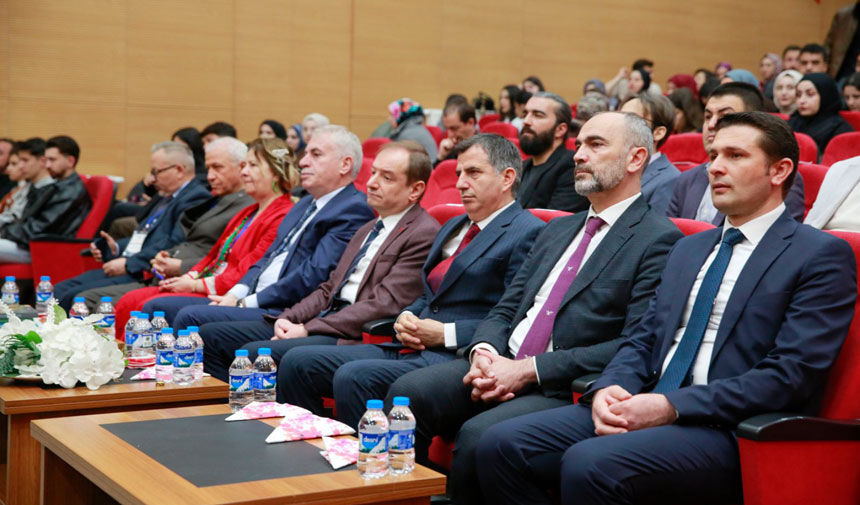 Bayburt Universitesinde 1 Dede Korkut Genclik Toyu Coskusu