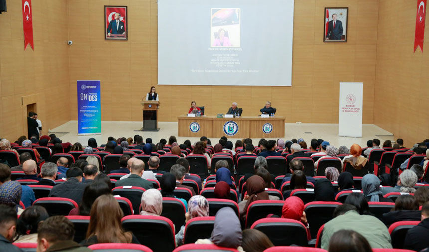 Bayburt Universitesinde 1 Dede Korkut Genclik Toyu Coskusu3