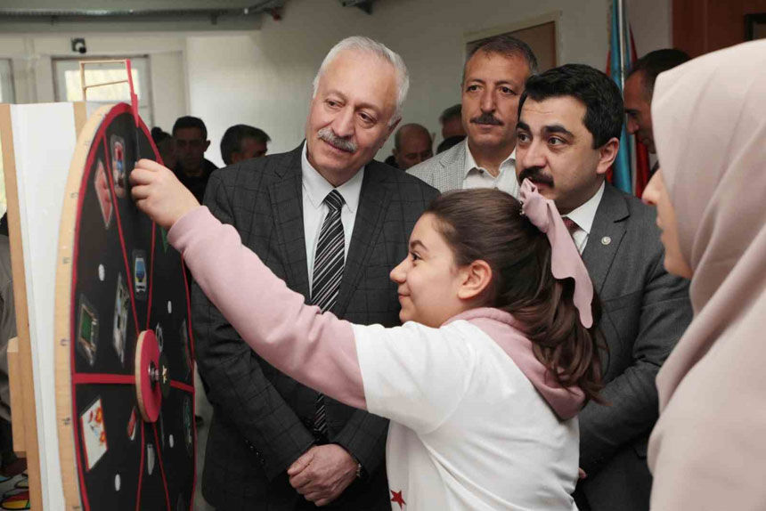 Bayburtta Ozel Egitimde Bilim Senligi1