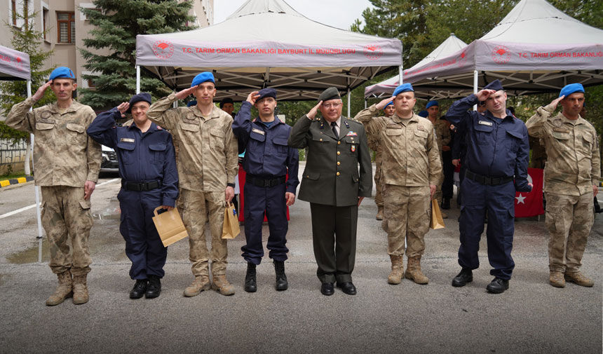 Bayburtta Engel Tanimayan Gurur Ozel Gencler Bir Gunlugune Asker Oldu2