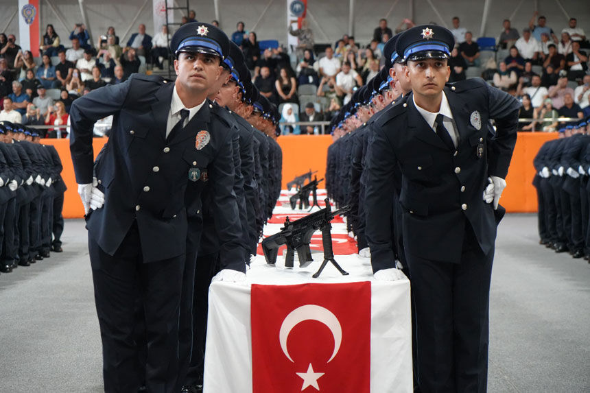 Bayburt Pomemde Mezuniyet Gururu 342 Genc Polis Goreve Hazir2