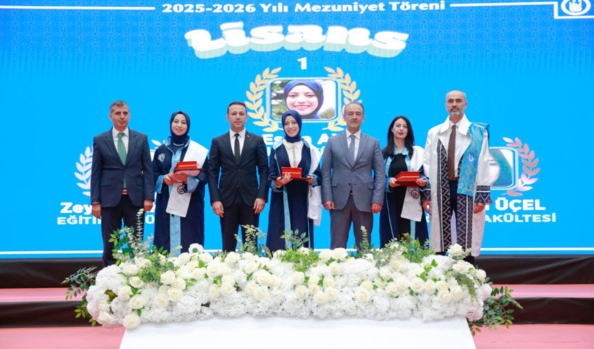 Bayburt Universitesi Mezunlarini Gururla Gelecege Ugurladi1