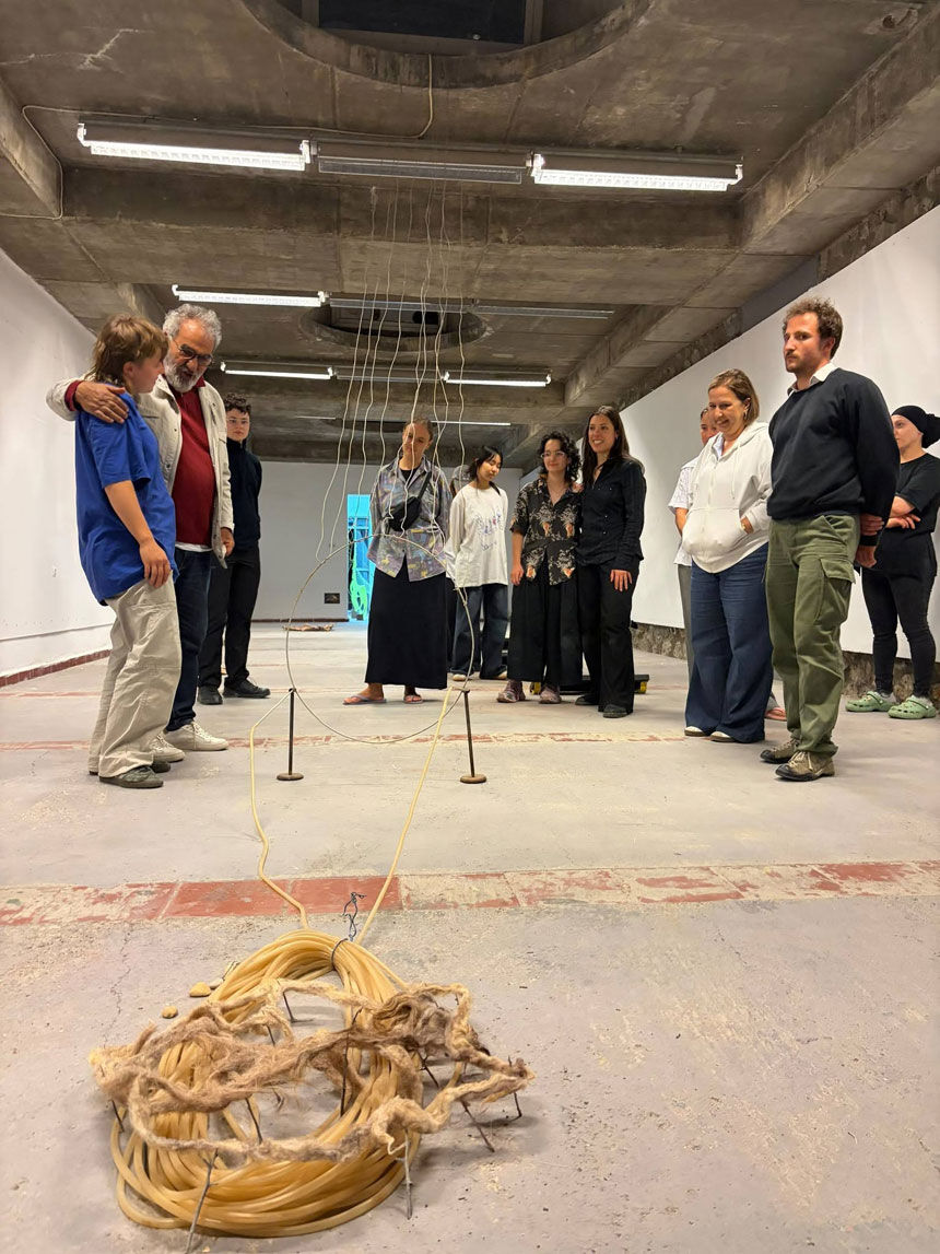 Dusseldorf Sanat Akademisi Ogrencileri Baksida Uretiyor4