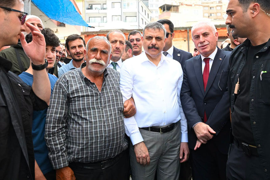 Bakan Ciftciden Bayburt Paylasimi Cayimiza Limon Attik Sozu Memlekete Getirdik2