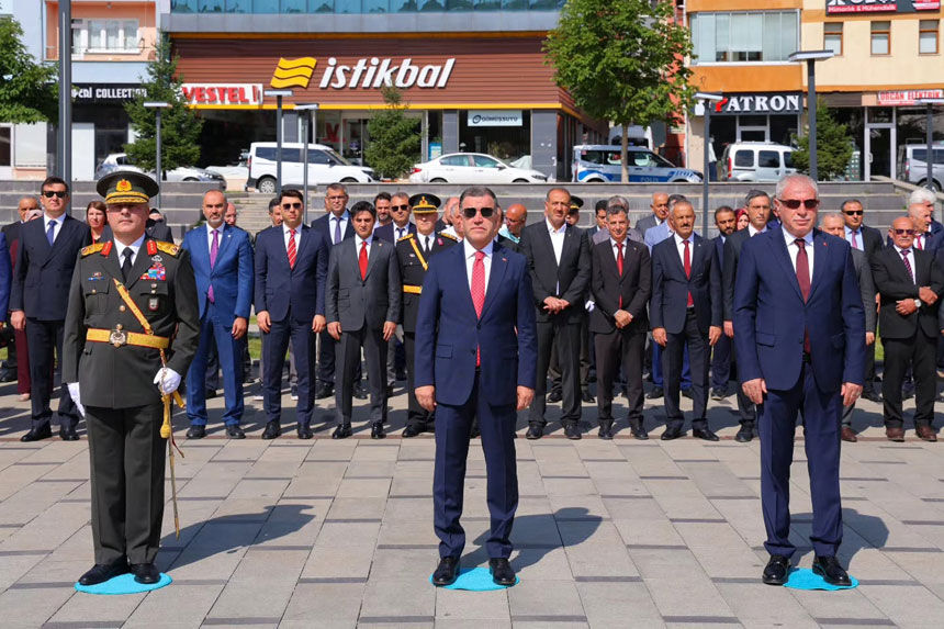 Bayburtta 30 Agustos Zafer Bayraminin 104 Yili Coskuyla Kutlaniyor1