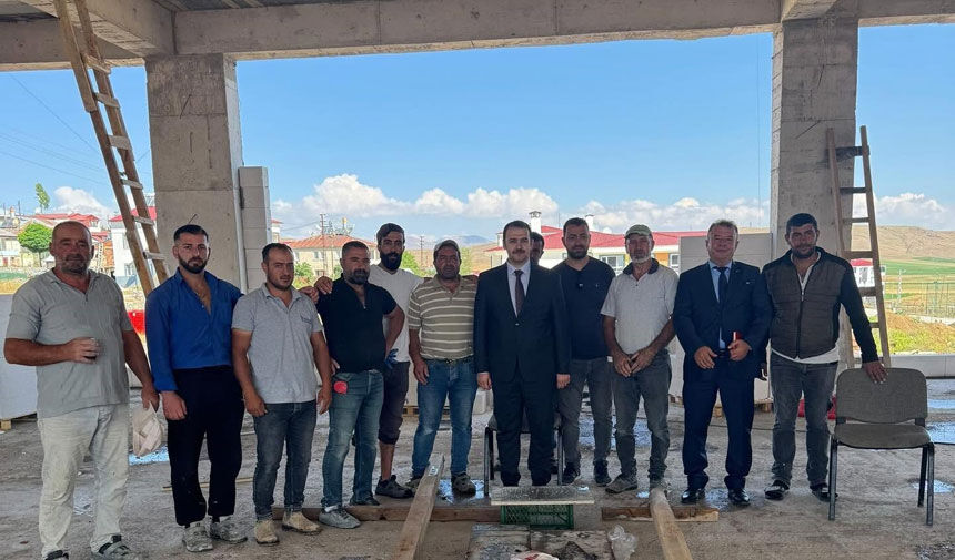 Demirozunde Yapimi Suren Ogretmenevi Insaatinda Inceleme4