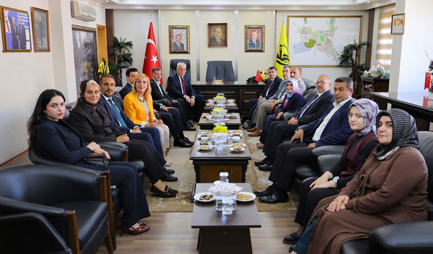 Tihek Baskani Vasip Sahinden Baskan Memise Ziyaret1