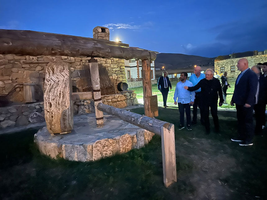 Eski Icisleri Bakani Suleyman Soylu Kenan Yavuz Etnografya Muzesini Anlatti2