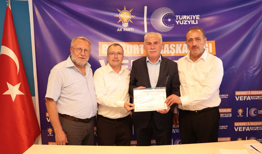 Ak Parti Bayburt Teskilati Vefa Bulusmasinda Bir Araya Geldi3