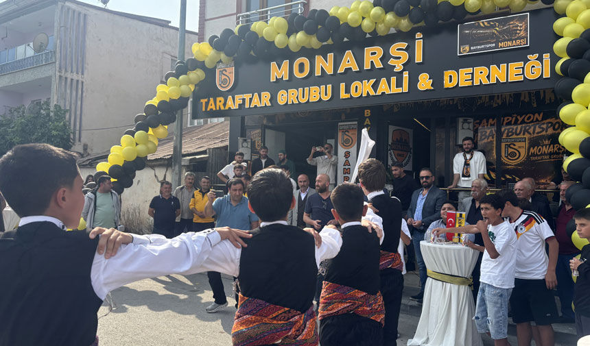Monarsi Taraftar Grubu Dernek Lokali Torenle Hizmete Acildi5-1