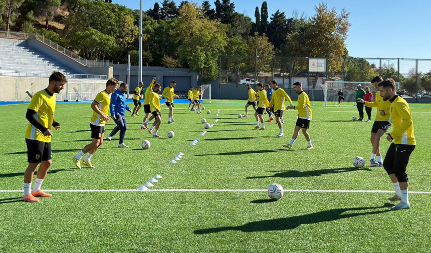 Bayburtspor Kiriklarelispor Macina Istanbulda Hazirlaniyor