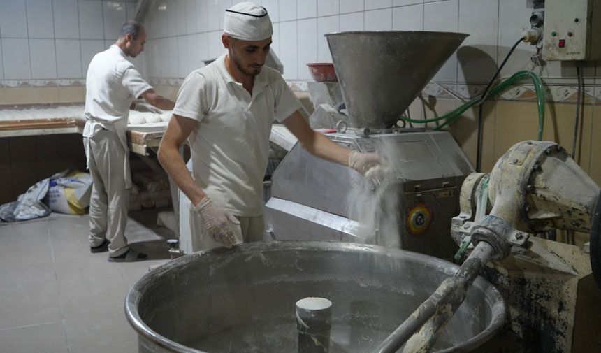 Bayburtun Sogugundan Firinciliga 24 Yasinda 45 Cesit Ekmek Uretiyor4