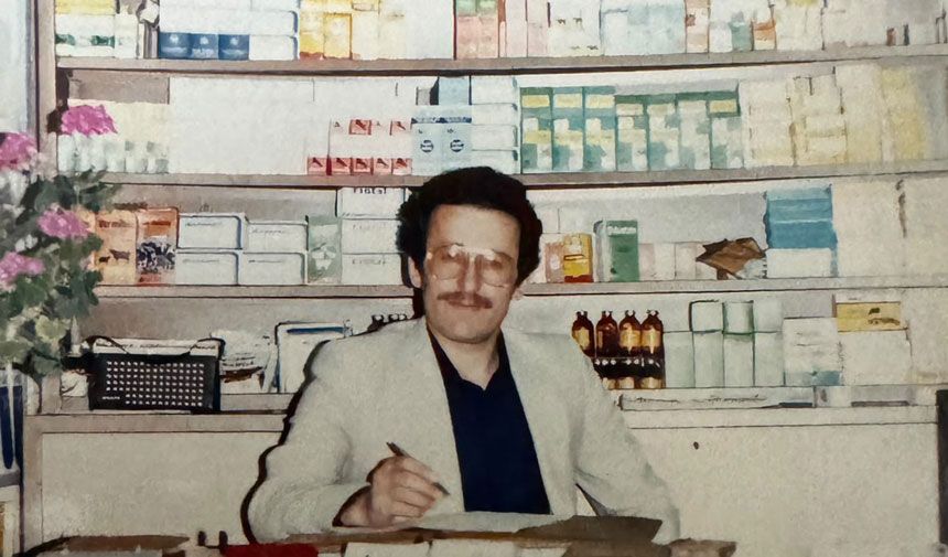 O Unutulmaz Ilac Kokusu Da Mazide Kaldi Bayburtun Ilk Eczanesi Sekil Degistiriyor1
