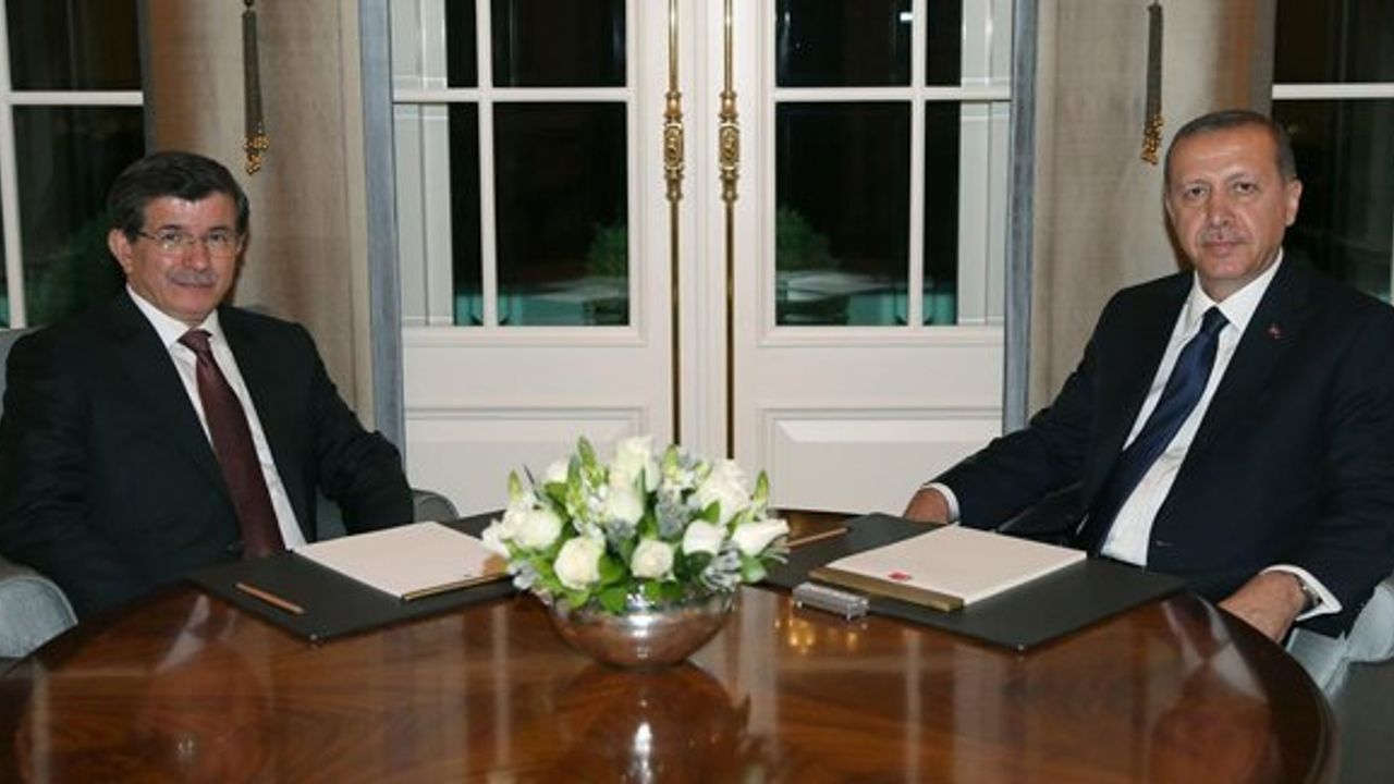 Cumhurbaşkanı Erdoğan ve Başbakan Davutoğlu'ndan kutlama