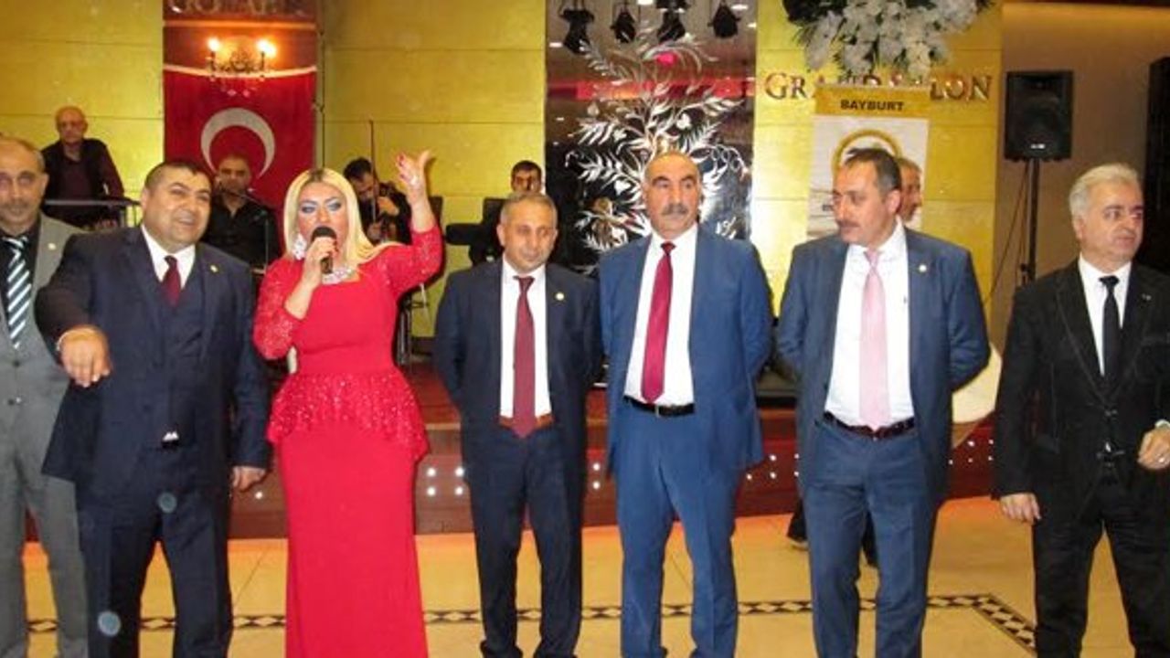 Demirözü Dernekler Birliği'nden coşkulu gece