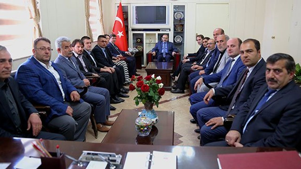 AK Parti'den Vali Ustaoğlu'na ziyaret