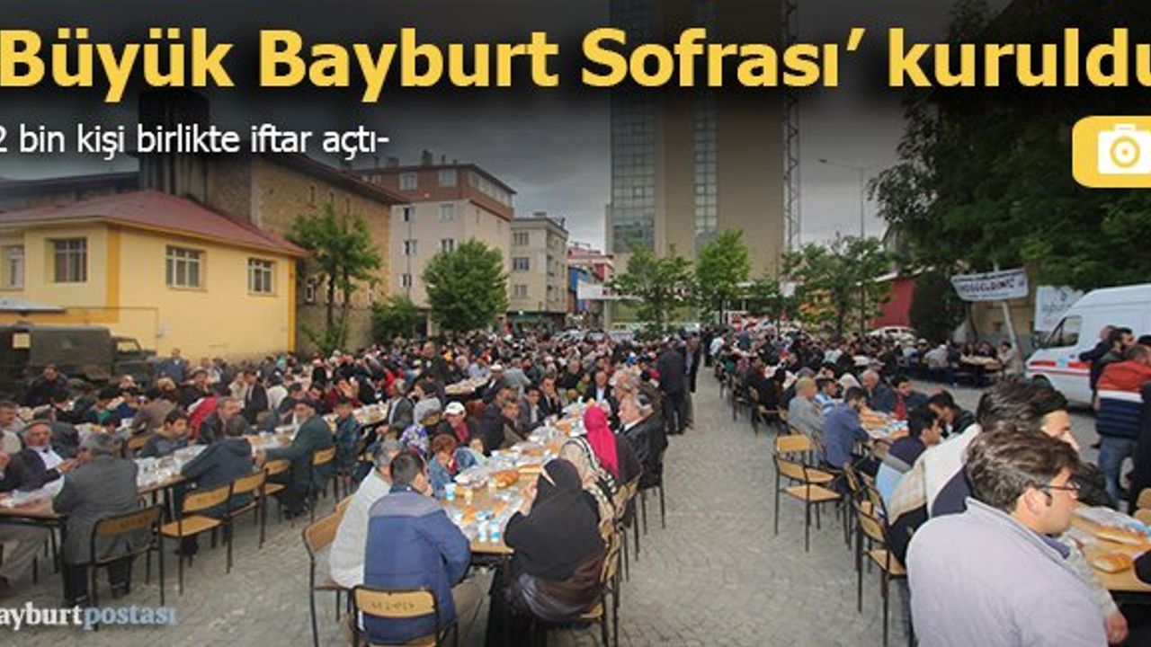 Bayburt'ta 4. Geleneksel Sokak İftarı