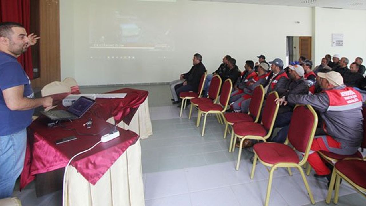 Belediye personeline 'İş Güvenliği ve Sağlığı Semineri'
