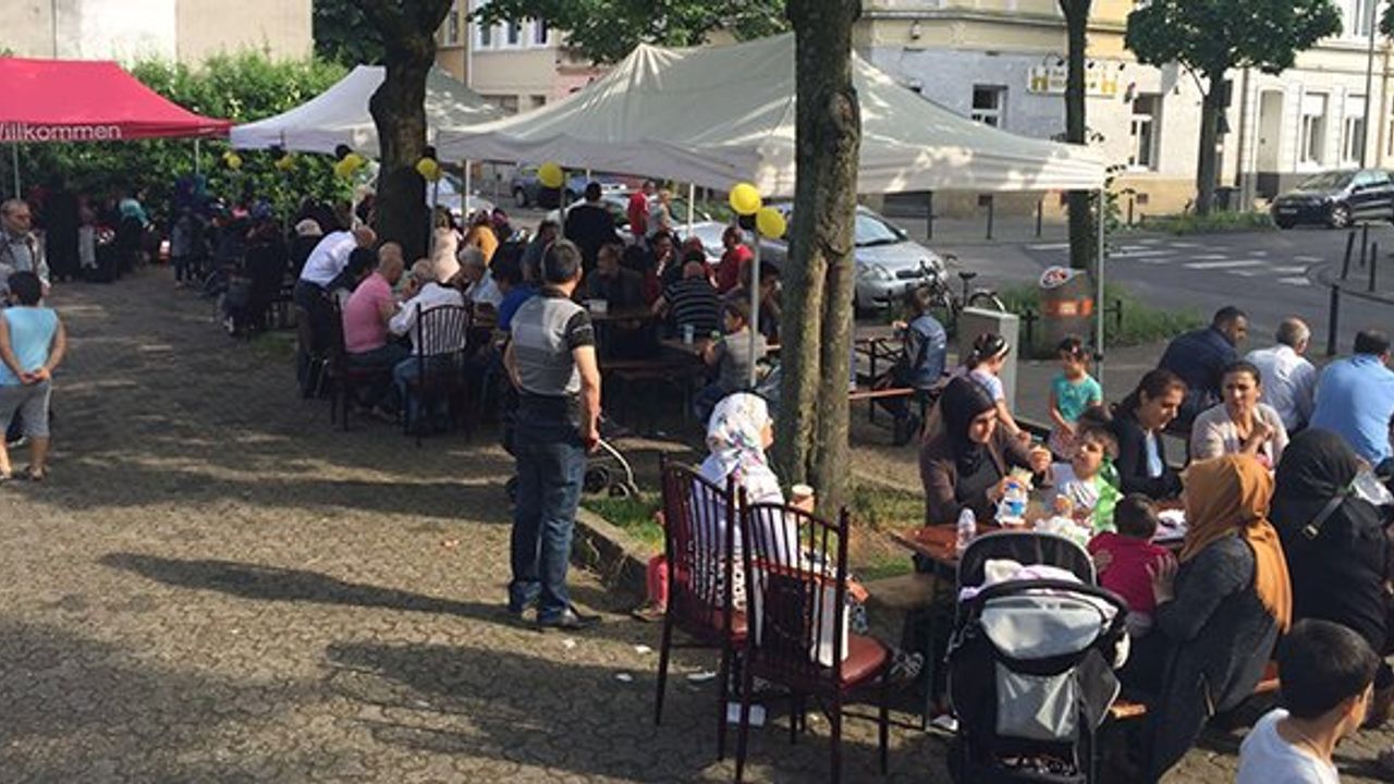 Köln Bayburtlular Derneği'nden eğitime katkı