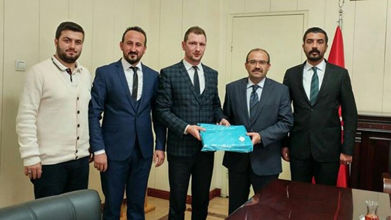 Ülkü Ocaklarından Vali Ustaoğlu'na ziyaret