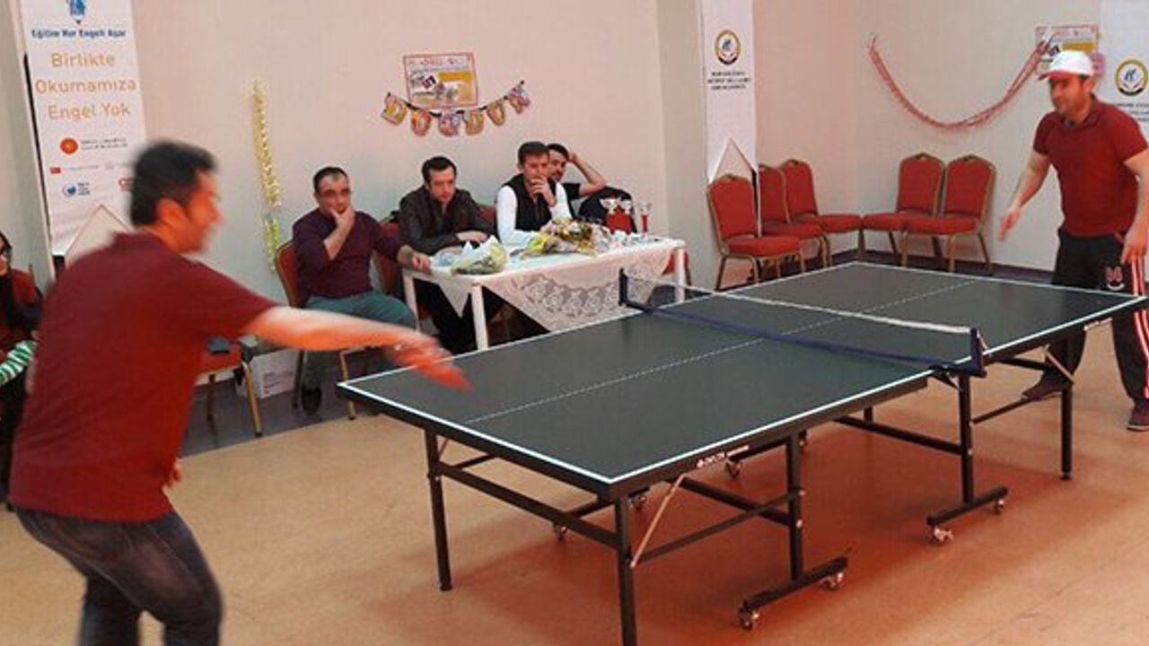 'Aile ve Sosyal Politikalar'dan masa tenisi turnuvası
