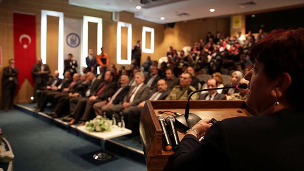 Bayburt'ta 'Afet ve İnsan' konulu konferans