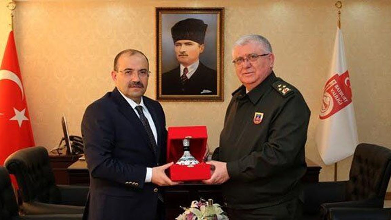 Korgeneral Kalkan, Vali Ustaoğlu'nu ziyaret etti