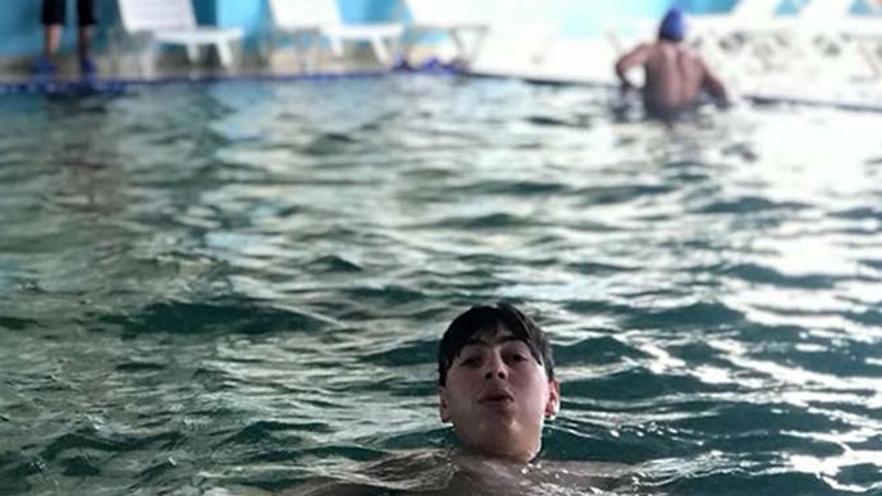 Demirözü’nde yarı olimpik havuz hizmete girdi