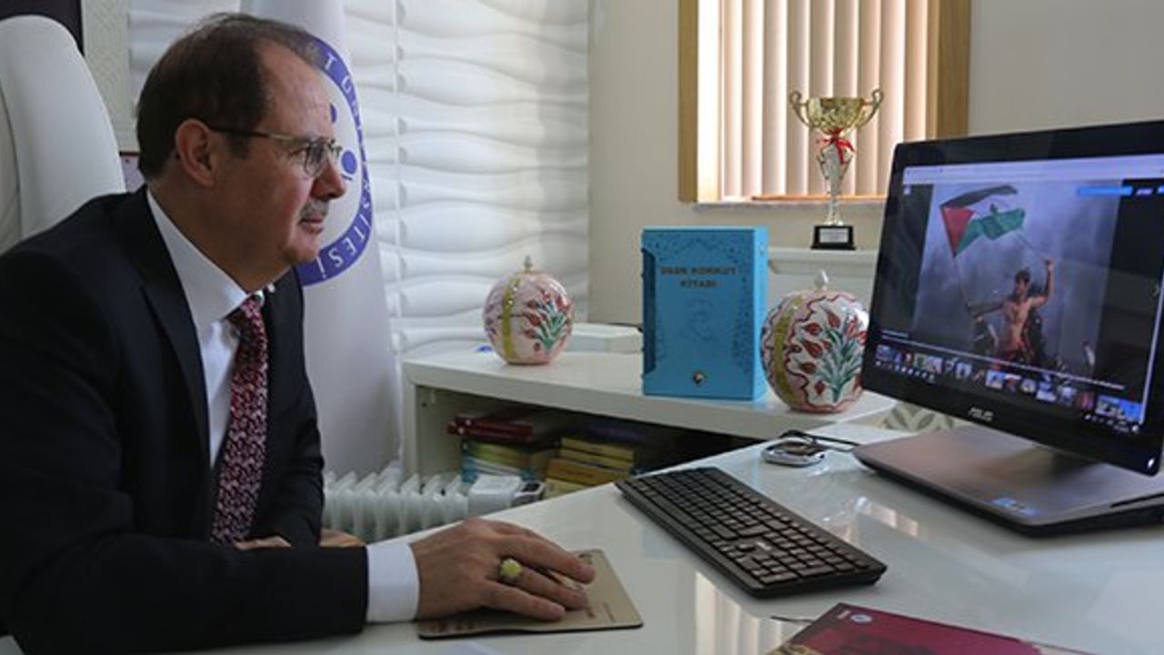 Rektör Coşkun, AA'nın "Yılın Fotoğrafları" oylamasına katıldı