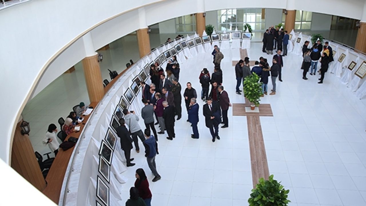 Bayburt Üniversitesi Modern ve Geleneksel Sanatlara ev sahipliği yaptı