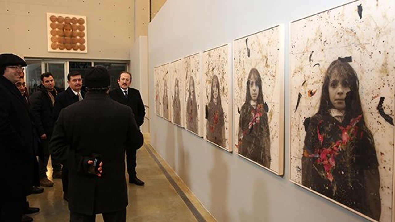 Üç ilin valisi Baksı Müzesi'ni gezdi