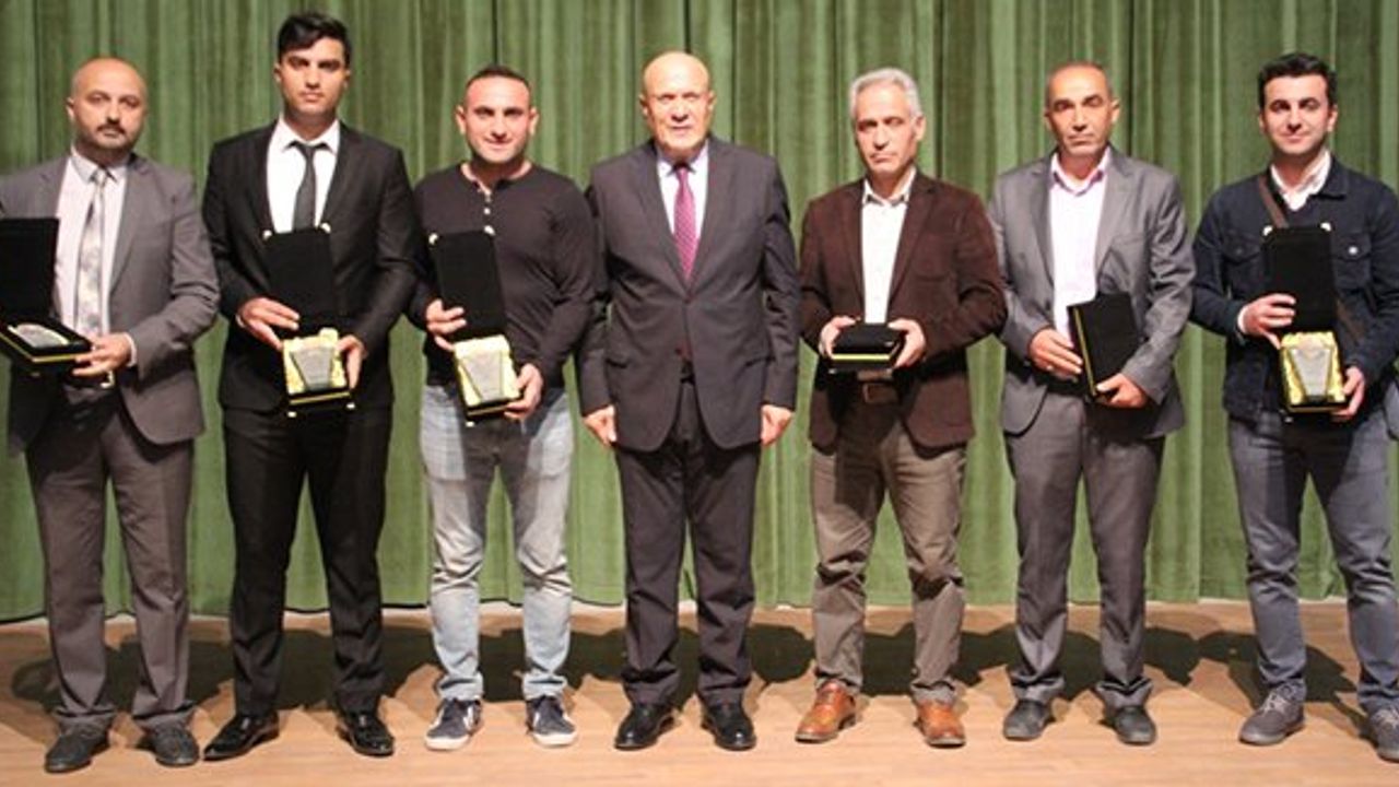 Bayburt’ta 24 Kasım Öğretmenler Günü Kutlandı