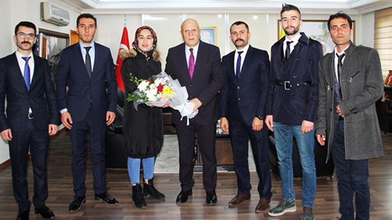 Ülkü Ocaklarından Başkan Pekmezci’ye Öğretmenler Günü ziyareti