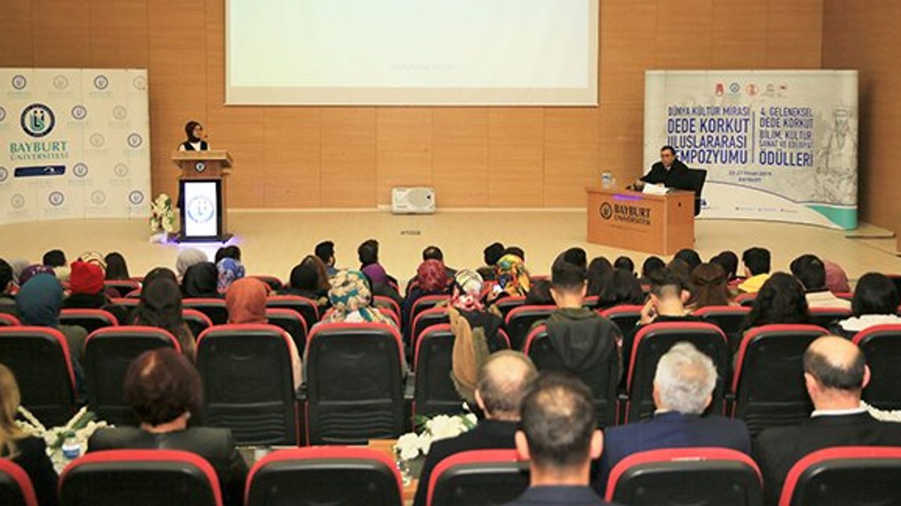 Vali Yeter’den 'Kültür ve Yerel Yönetimler' konulu konferans