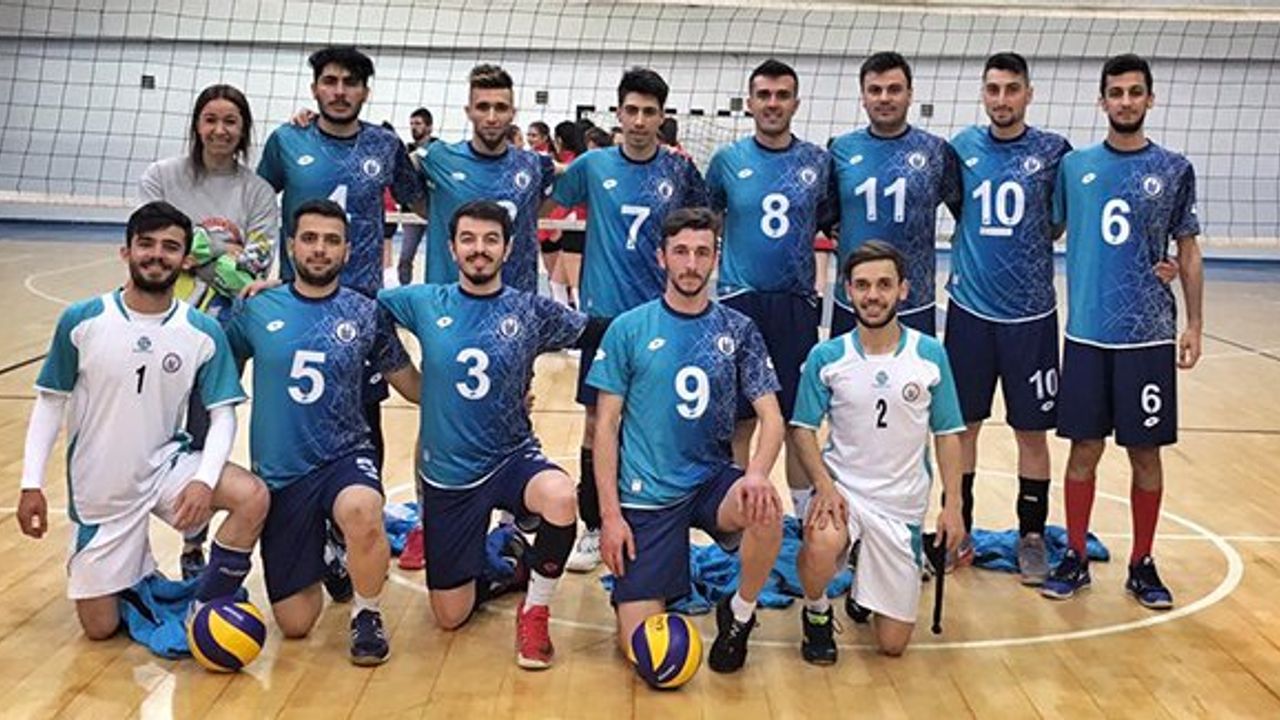 Bayburt Üniversitesi Voleybol Erkek Takımı İkinci