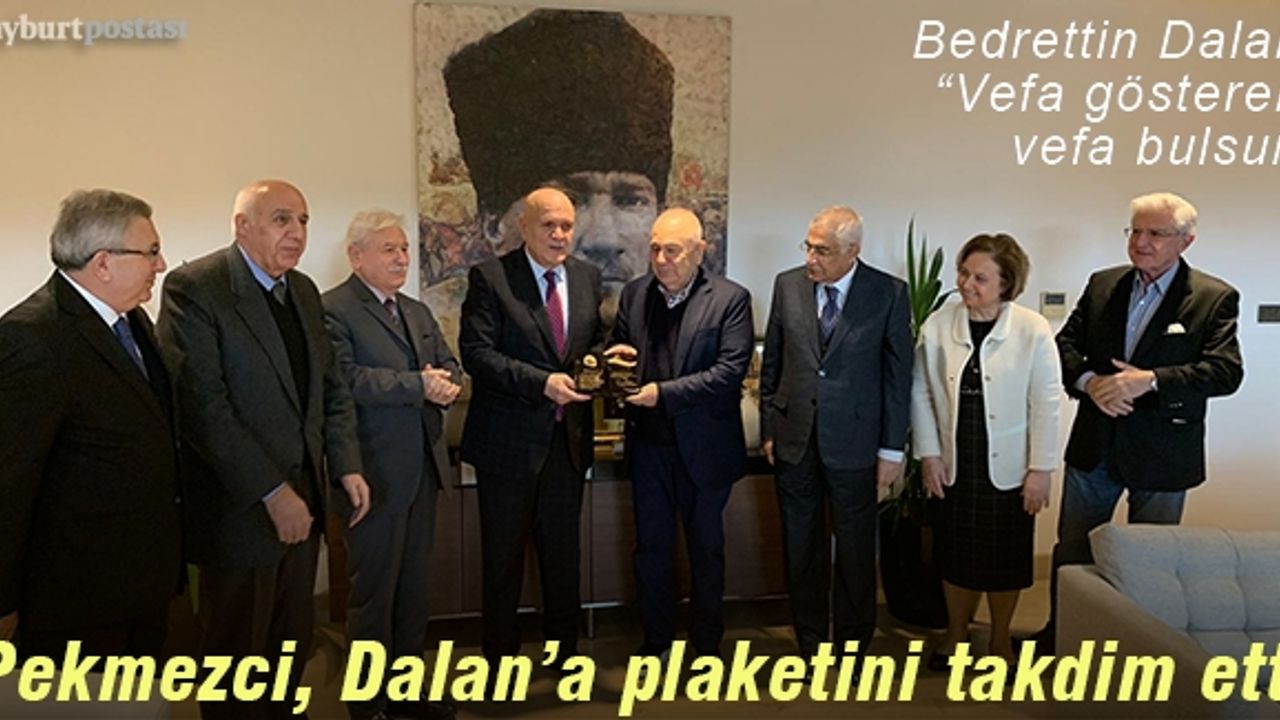 Başkan Pekmezci Dalan’a Vefa Ödülünü Takdim Etti