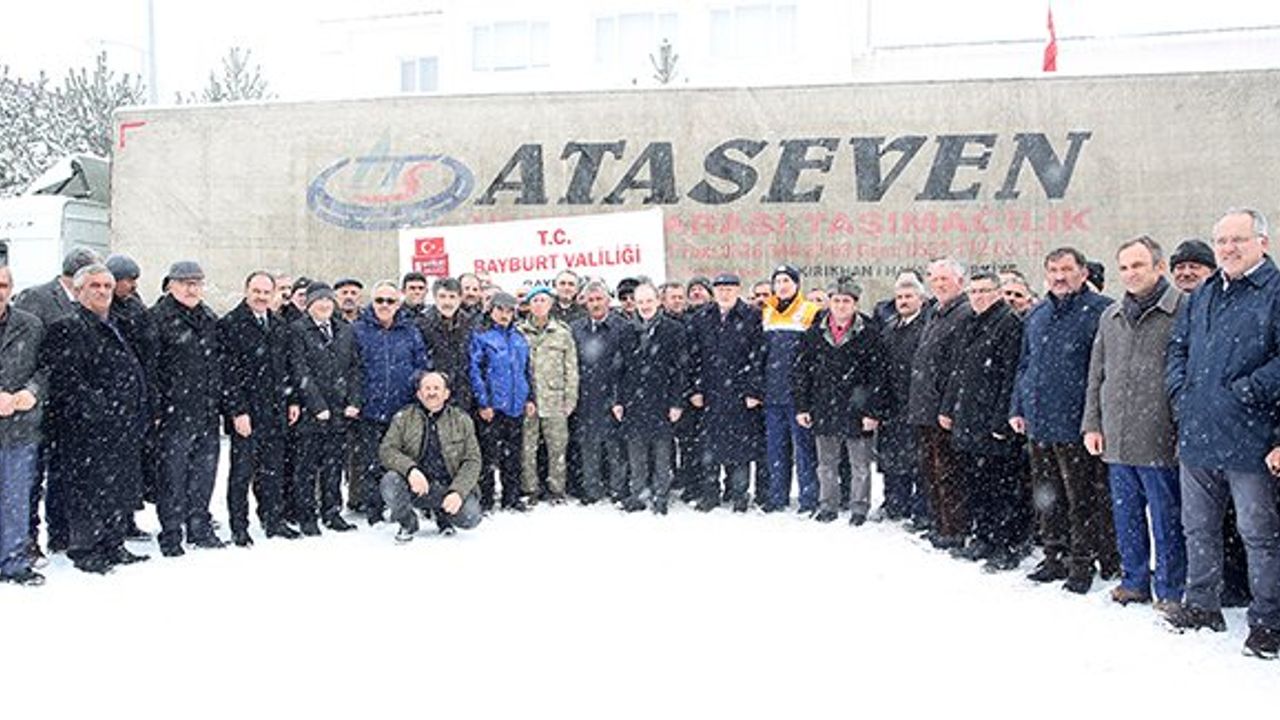 Muhtarlardan Elazığ'a 500 Koli Gıda Yardımı