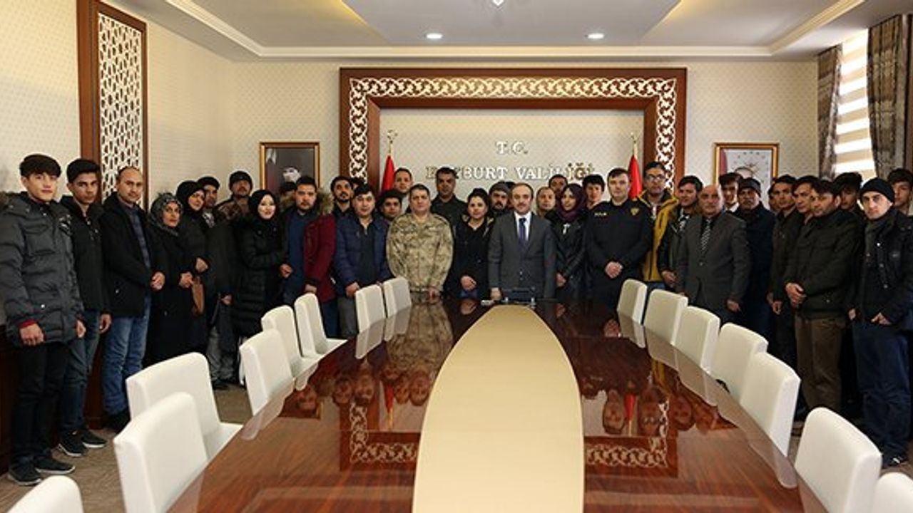 Bayburt'taki göçmenler de yola çıktı