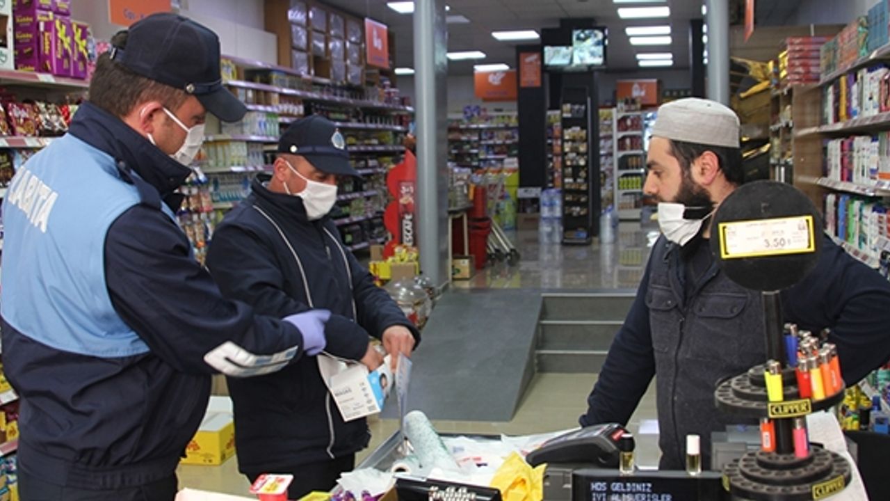 Belediyeden marketlere maske desteği