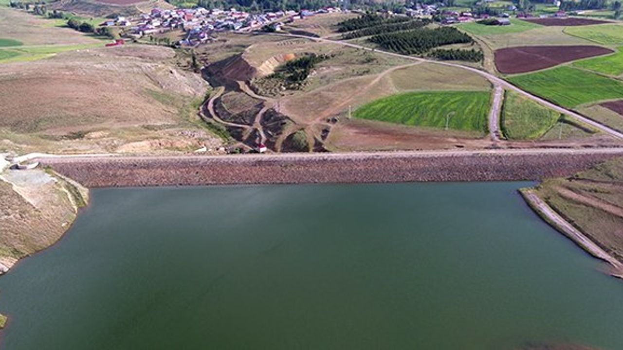 Konursu Göleti, mümbit toprakları suya kavuşturdu